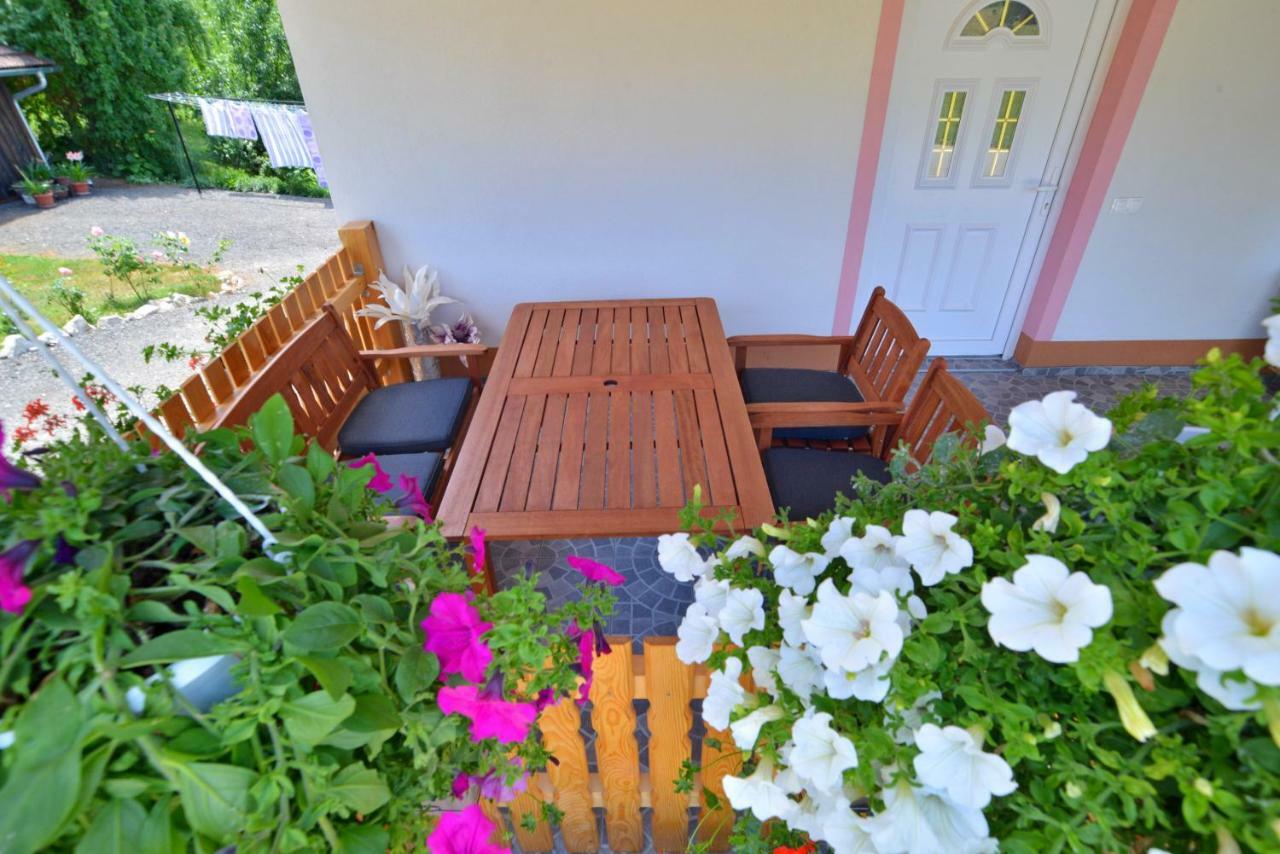 Guesthouse Ella Slunj Extérieur photo